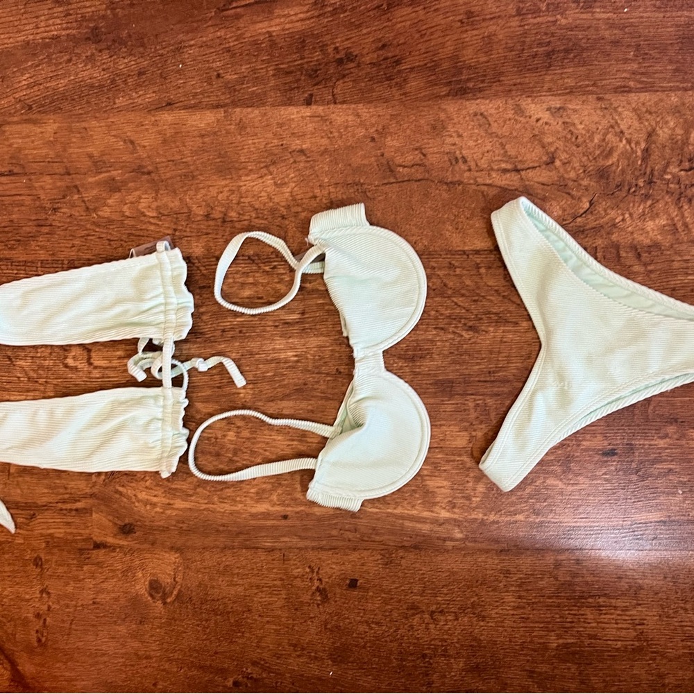 437 Bikini Set